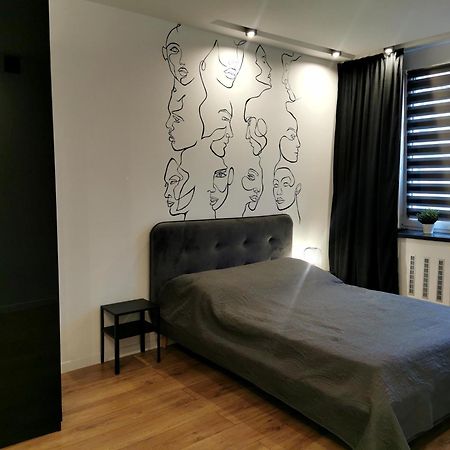 Apartament Ceglany Tychy Bagian luar foto