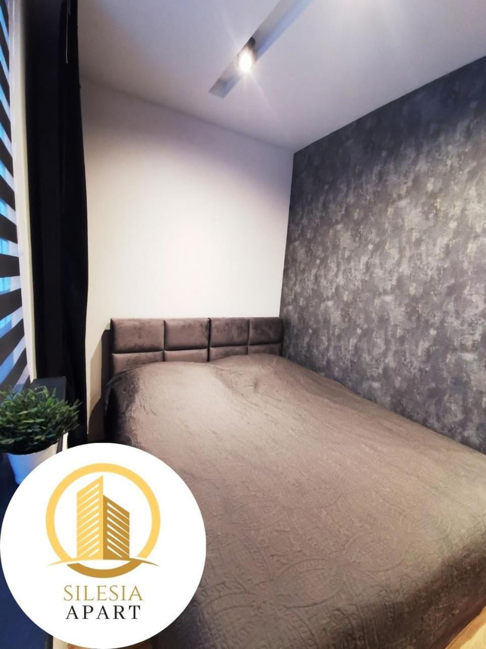 Apartament Ceglany Tychy Bagian luar foto